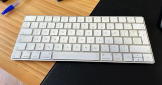 Teclado Apple Magic Keyboard NL