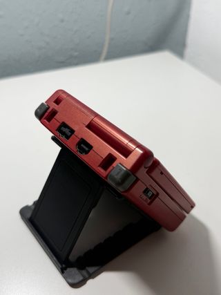 Nintendo Game Boy Advance SP Rojo