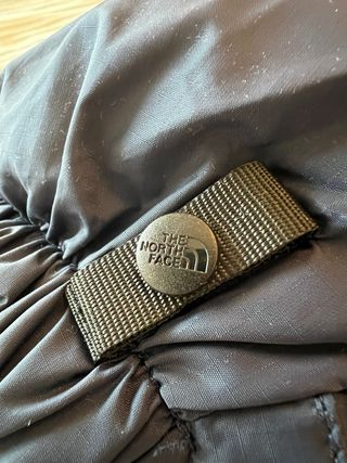 Chaqueta The North Face Azul y Negra