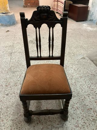 Sillas antiguas de nogal (más de 75 años)