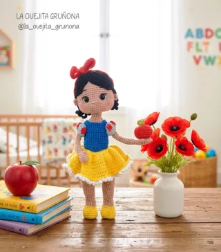 Muñeca Blancanieves Amigurumi