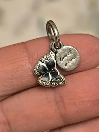 Pandora Mariposa Azul Colgante