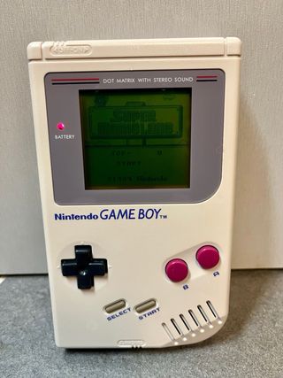 Nintendo Game Boy DMG-01