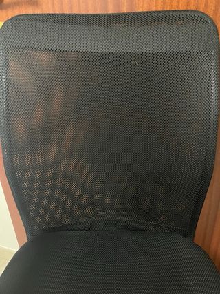 Silla ergonómica de escritorio negra