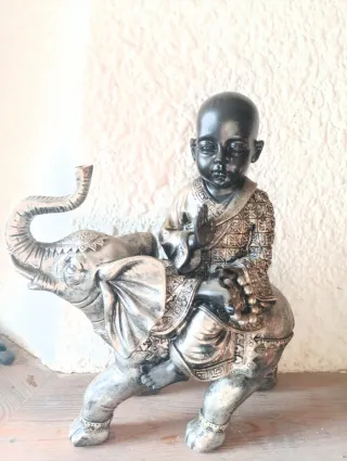 Figura Buda elefante meditando