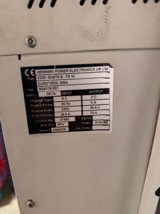 Retráctil Yale MR16 con cargador