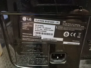 Monitor TV LG 19'' HDMI, SCART, VGA