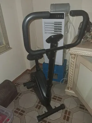 Bicicleta Estática Negra