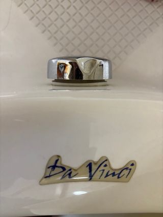 Jacuzzi DaVince Interior Blanco y Plateado