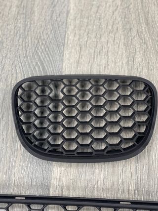 Rejilla Seat Leon Panel Abeja con log S