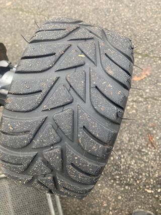 Llantas de kart con neumáticos de agua