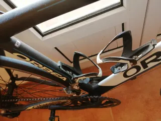 Bicicleta Orbea Aqua Negra y Blanca