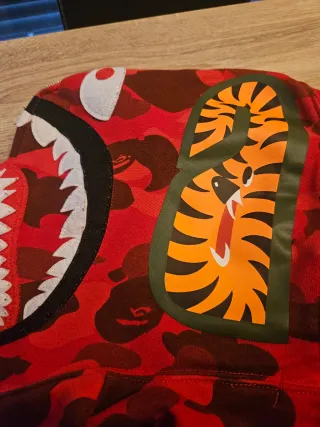 Sudadera A Bathing Ape Sark Camuflaje Roja