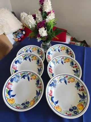 6 Platos CHURCHILL. "PALOMA".