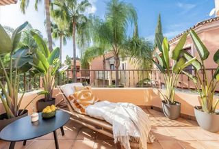 Casa pareada en alquiler en Lomas de Marbella Club - Puente Romano en Marbella