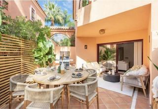 Casa pareada en alquiler en Lomas de Marbella Club - Puente Romano en Marbella