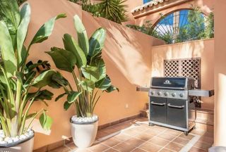 Casa pareada en alquiler en Lomas de Marbella Club - Puente Romano en Marbella