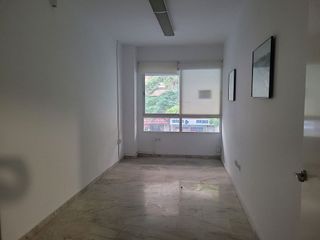 Oficina en alquiler en Pardaleras en Badajoz