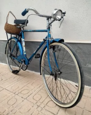 Bicicleta antigua varillas