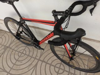 Bicicleta Cannondale Synapse Carbono