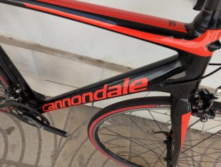 Bicicleta Cannondale Synapse Carbono