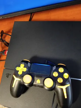 PS4 Negra con Mando y 4 Juegos
