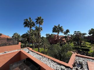 Piso en alquiler en Puerto Banús en Marbella