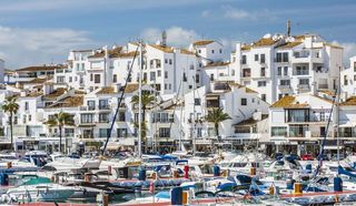 Piso en alquiler en Puerto Banús en Marbella