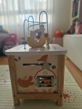 Cubo de actividades infantil
