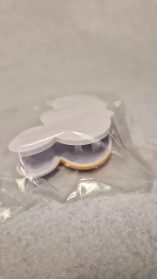 Pinza Tamagotchi Memetchi Bandai