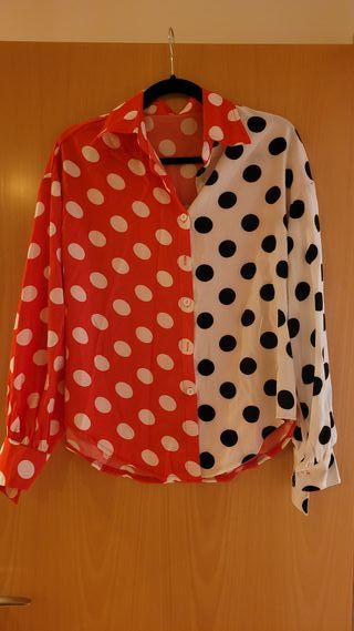Camisa lunares bicolor roja y blanca