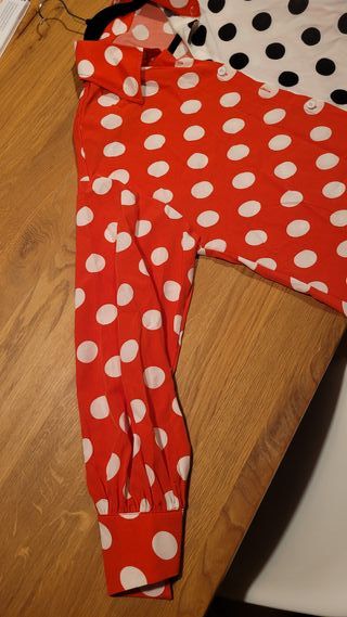 Camisa lunares bicolor roja y blanca