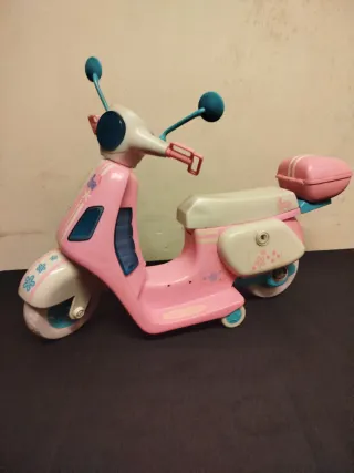 Moto Scooter Nancy Rosa