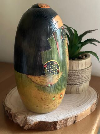 Kokeshi Miyama Keiji rara (19 cm)