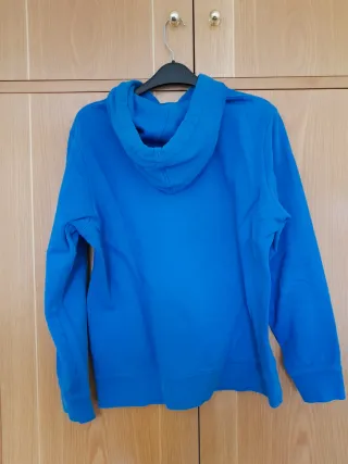 Sudadera con capucha azul