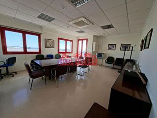Oficina en alquiler en Las Bayas en Elche