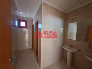 Oficina en alquiler en Las Bayas en Elche