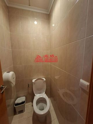 Oficina en alquiler en Las Bayas en Elche