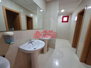 Oficina en alquiler en Las Bayas en Elche