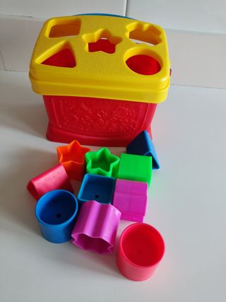 Juguete cubo Fisher Price Rojo y Amarillo. Piezas