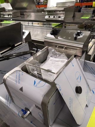 Freidora 8L Alto Rendimiento HR Outlet