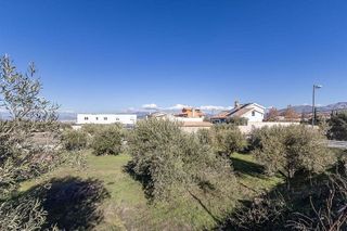 Terreno en venta en Zubia (La)