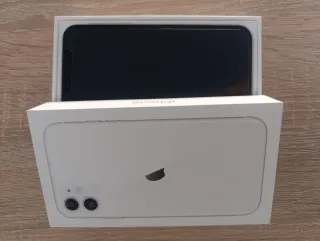 iPhone 11 64GB Blanco + Cargador Nuevo