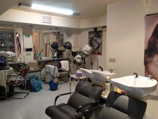 Local comercial en venta en Flores de Sil - La Placa en Ponferrada