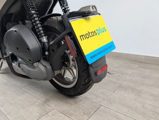 PIAGGIO BEVERLY 300 2023