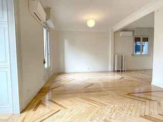 Piso en alquiler en Recoletos en Madrid