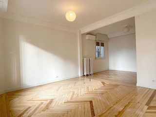 Piso en alquiler en Recoletos en Madrid