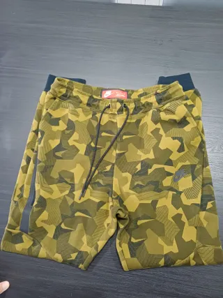 Nike Tech Fleece Pantalones Camo Olive