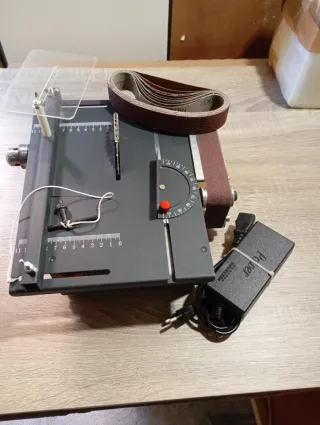 Máquina combinada taladro, sierra y lijadora