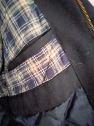 Trenca con capucha caballero negra